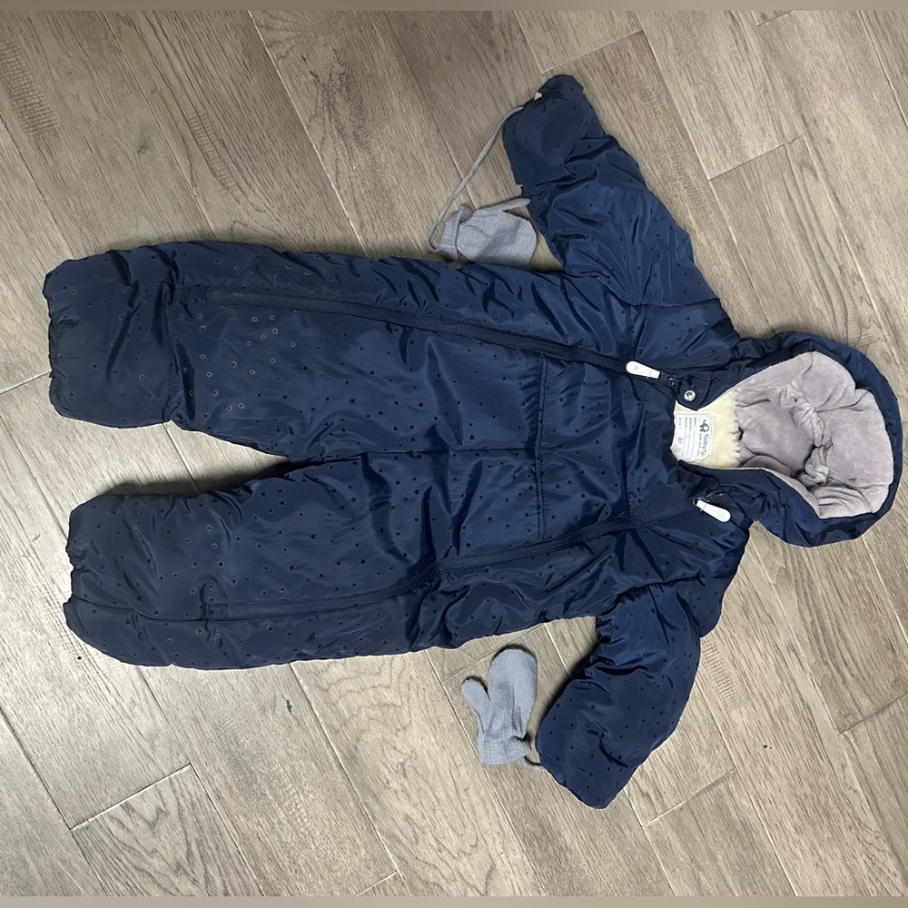 9-15 months Russian Snow Suit for baby, wool inside. Barely used.